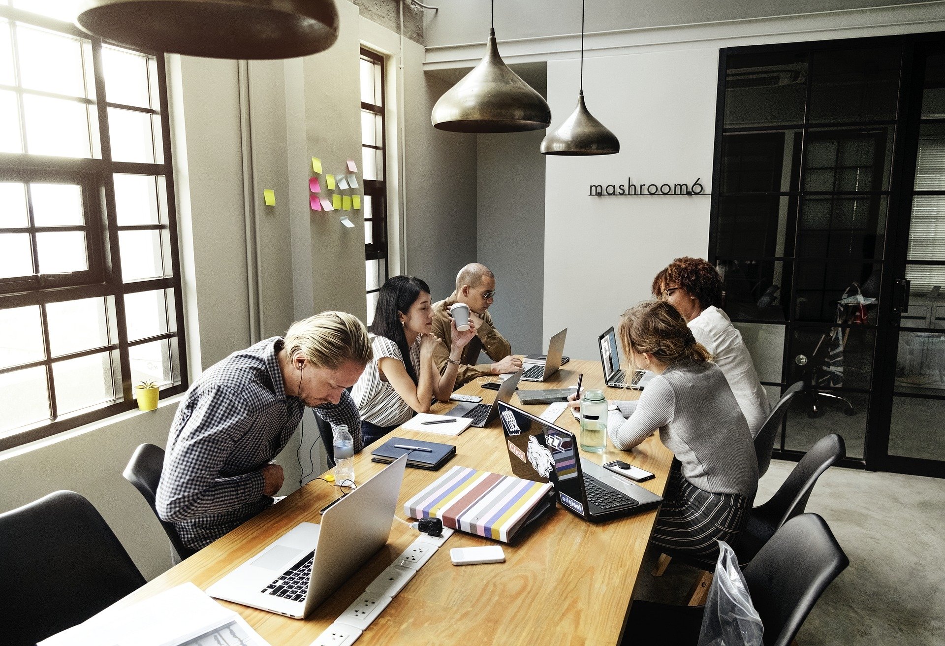 Personnes en réunion de travail ou en formation dans l'ESS ou au sein d'une SIAE